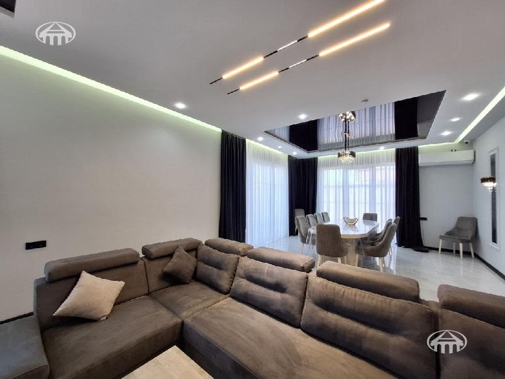Mansion · 6 rooms · 246 m² · Zovuni