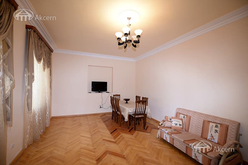 Mansion · 4 rooms · 273 m² · Ajapnyak