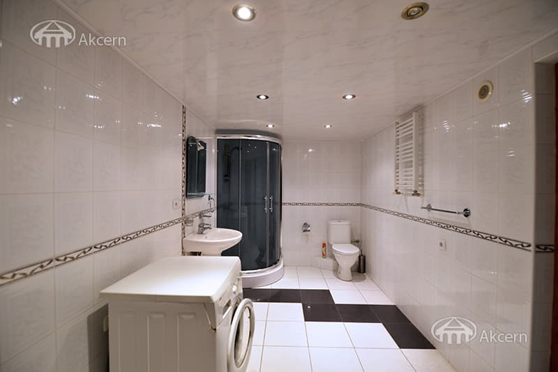 Mansion · 9 rooms · 680 m² · Arabkir