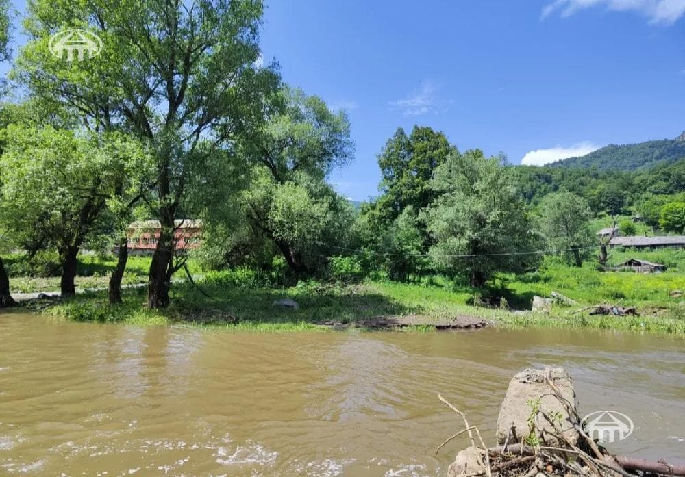 Land · 2,000 m² · v.Marts