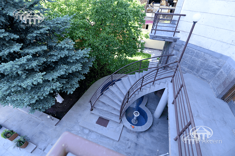 Mansion · 6 rooms · 530 m² · Nork-Marash