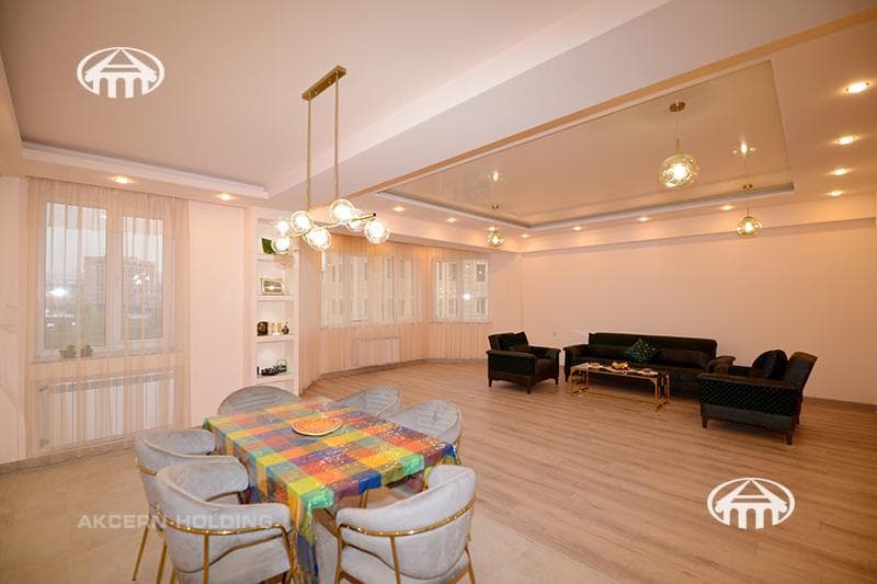 Квартира · 3 комн. · 135 м² · Кентрон
