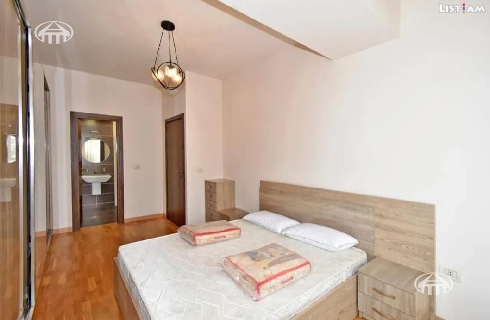 Квартира · 3 комн. · 89 м² · Кентрон