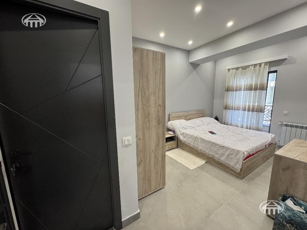 Apartment · 3 rooms · 95 m² · Arabkir