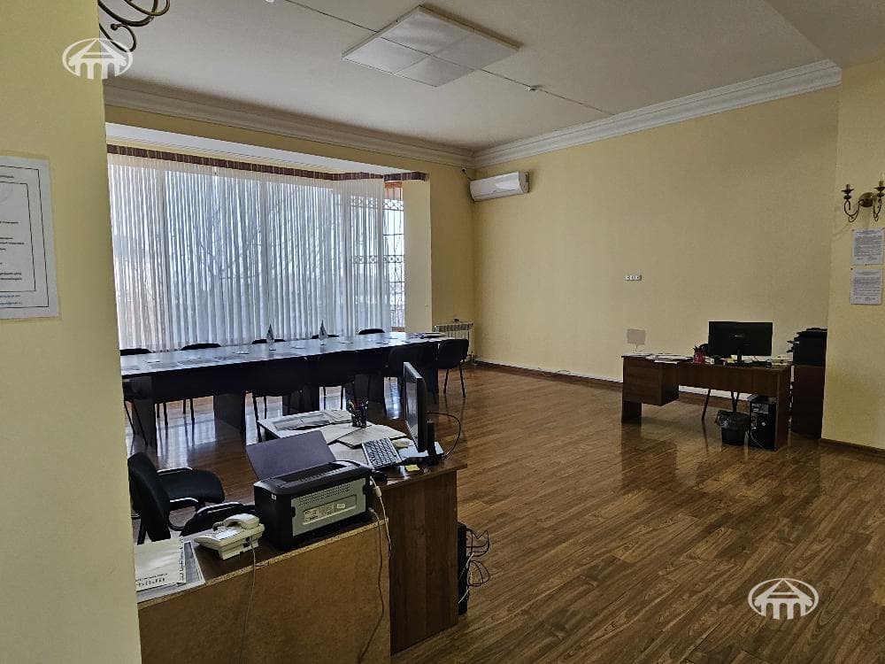 Retail · 768 m² · Malatia-Sebastia