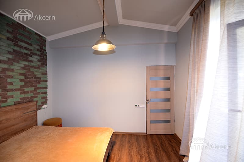 Дом · 5 комн. · 540 м² · Кентрон