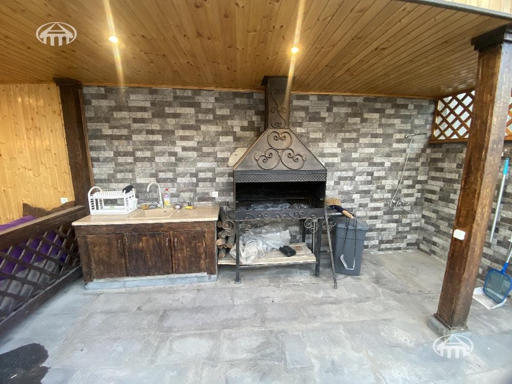 Дом · 5 комн. · 180 м² · Аван