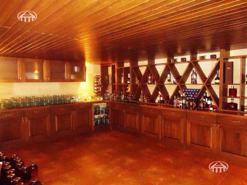 Mansion · 5 rooms · 1,014 m² · Vahagni