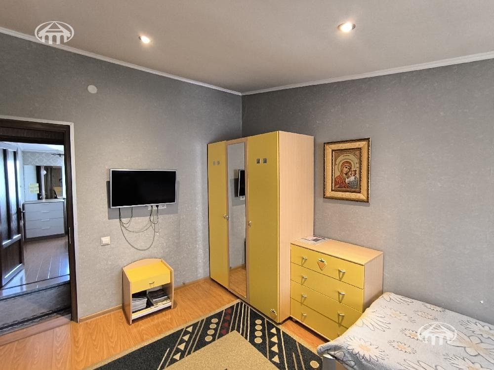 Retail · 253 m² · Avan