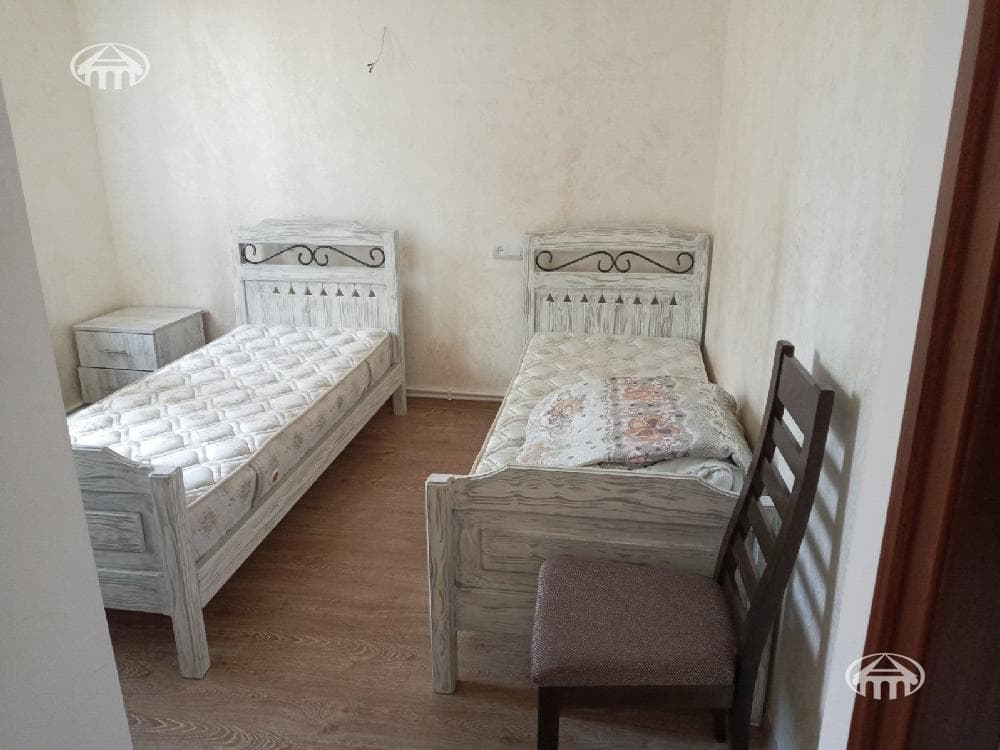 House · 9 rooms · 354 m² · Dilijan