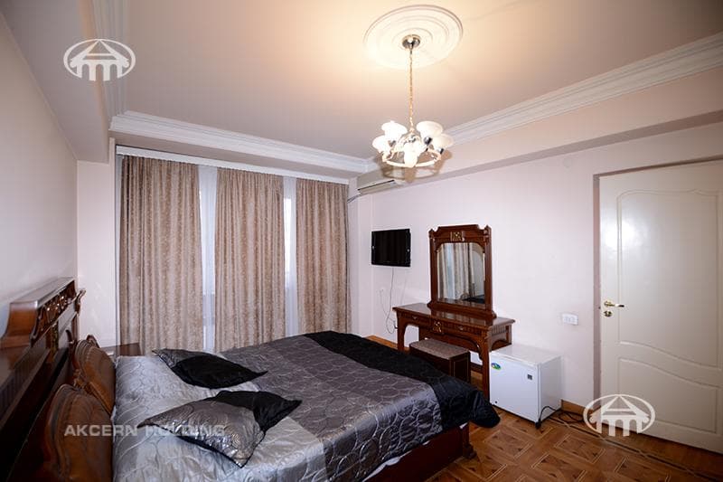 Բնակարան · 5 սեն. · 140 մ² · Կենտրոն