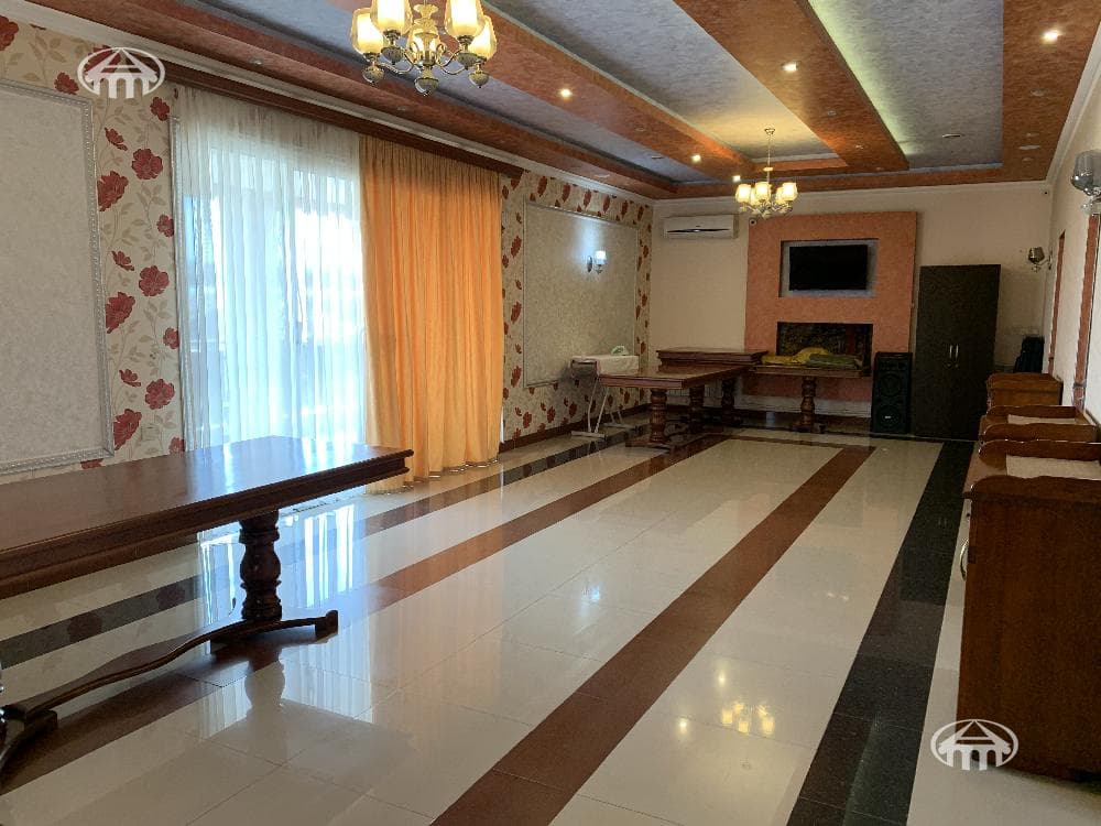 Отель · 9 комн. · 539 м² · Шенгавит