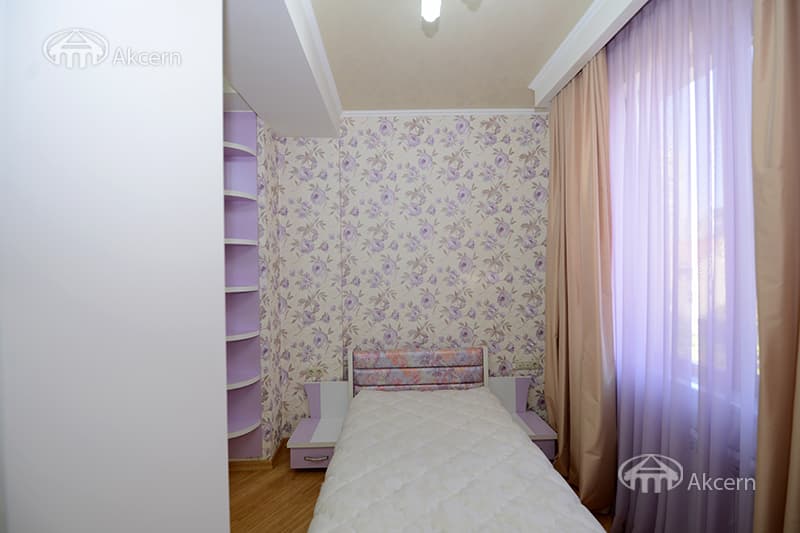 Квартира · 4 комн. · 133 м² · Арабкир