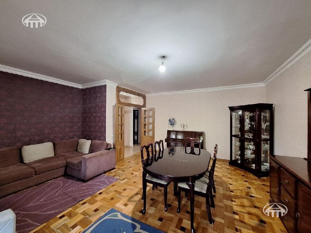 Квартира · 4 комн. · 91 м² · Давташен
