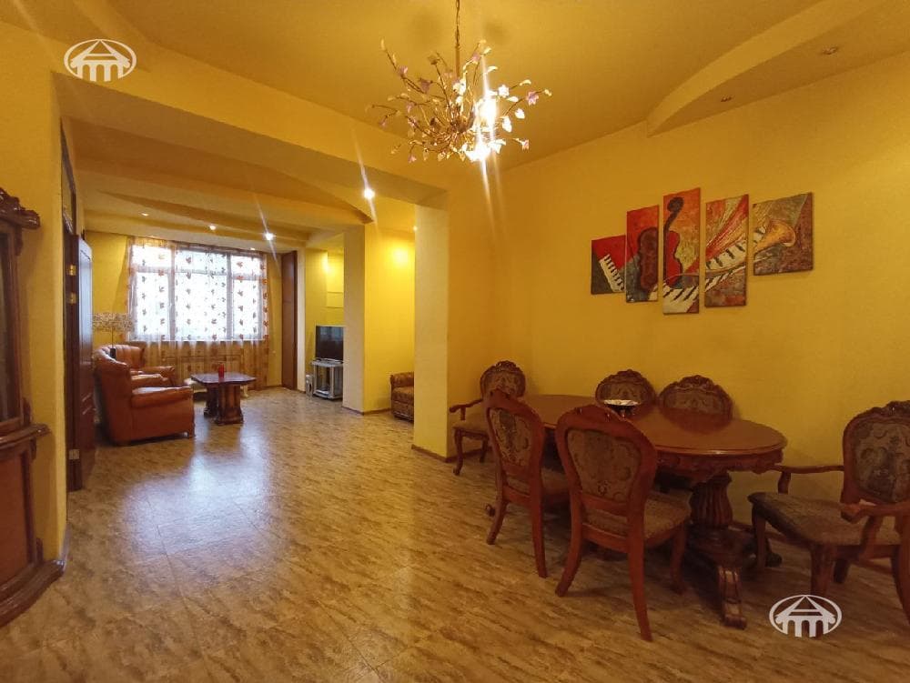 Apartment · 2 rooms · 101 m² · Kentron