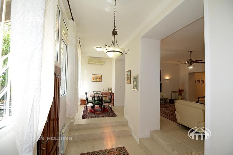 Офис · 270 м² · Кентрон