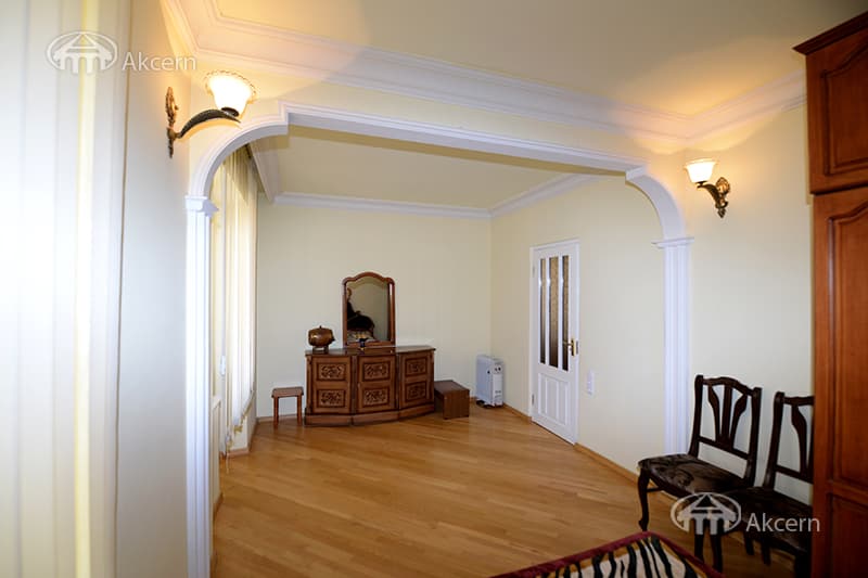 Квартира · 5 комн. · 187 м² · Канакер-Зейтун