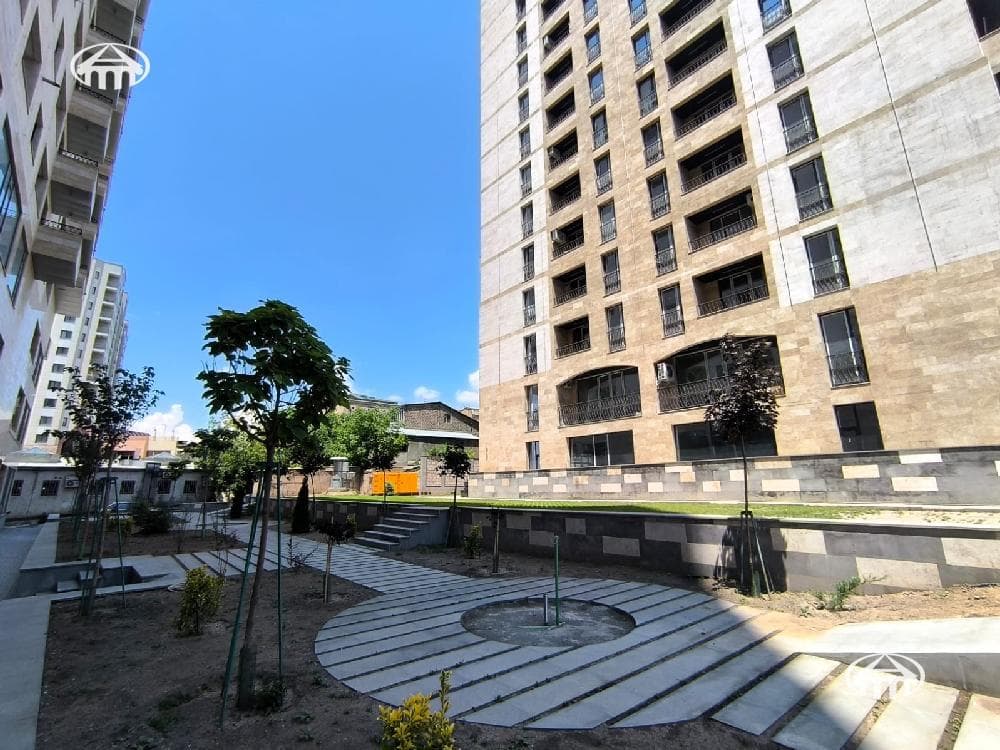 Apartment · 3 rooms · 77 m² · Kanaker-Zeytun