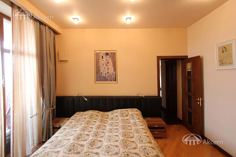 Квартира · 4 комн. · 185 м² · Арабкир — фото 15 из 29