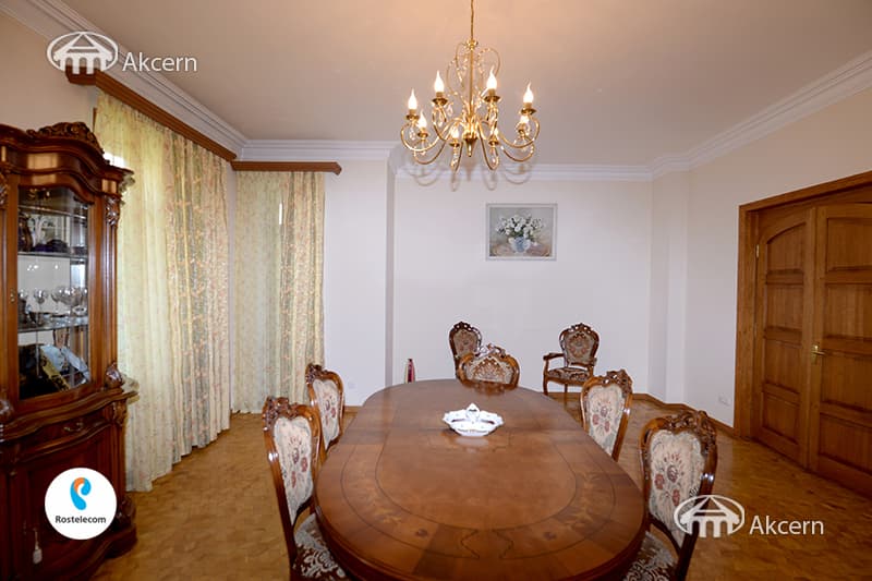 Apartment · 5 rooms · 350 m² · Kentron