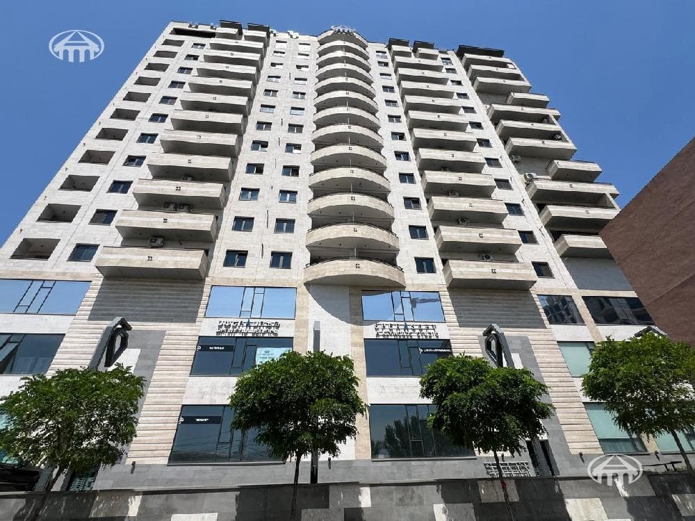 Офис · 588 м² · Канакер-Зейтун