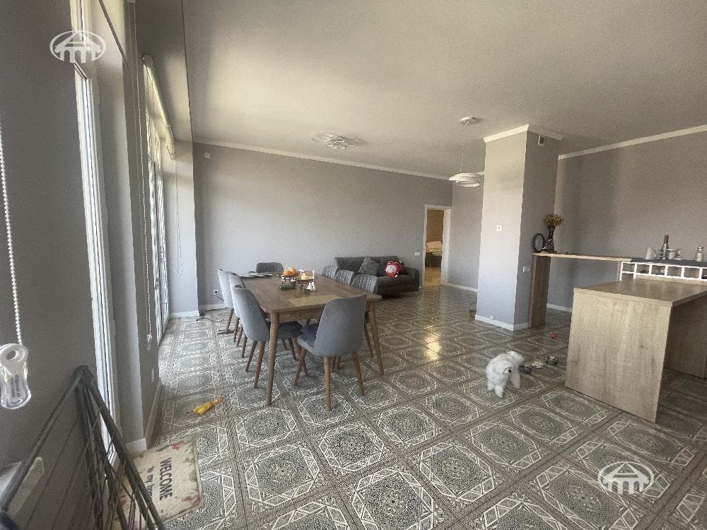 Apartment · 3 rooms · 182 m² · Arabkir