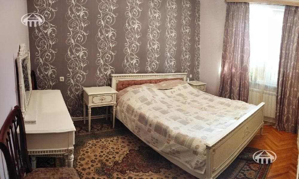 Սեփական տուն · 5 սեն. · 167 մ² · Կենտրոն