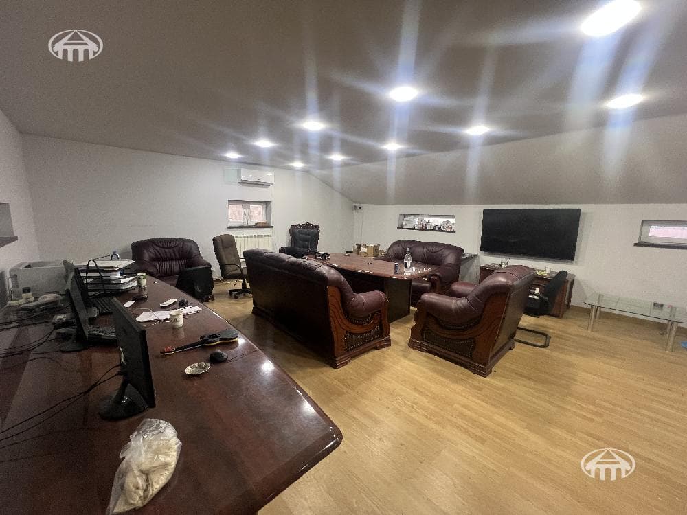 Office · 375 m² · Ajapnyak