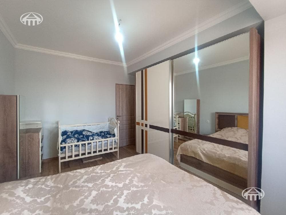 Квартира · 3 комн. · 80 м² · Шенгавит