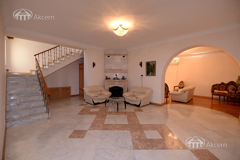 Mansion · 6 rooms · 530 m² · Nork-Marash