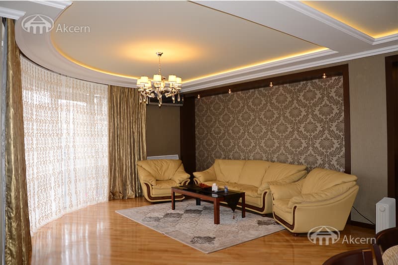 Квартира · 4 комн. · 276 м² · Арабкир