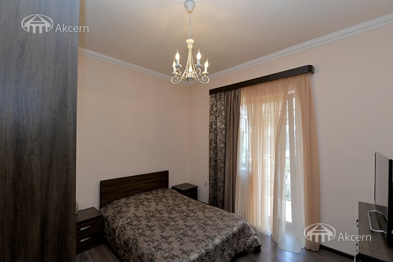 Особняк · 5 комн. · 282 м² · Кентрон