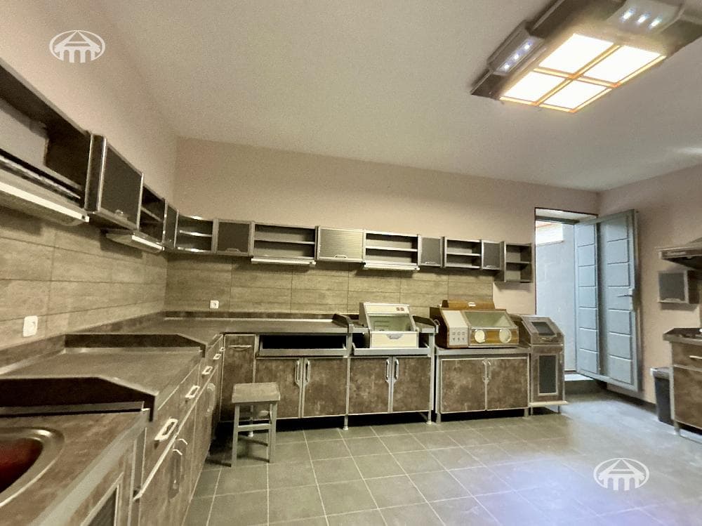 Mansion · 5 rooms · 536 m² · Davtashen — photo 16 / 21
