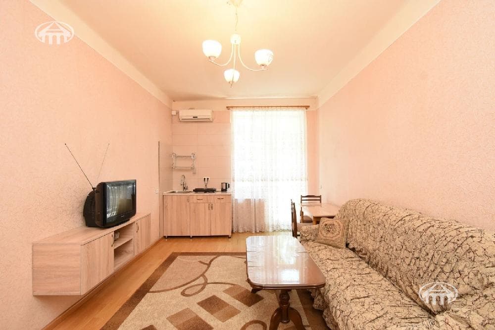 Apartment · 1 rooms · 36 m² · Kentron