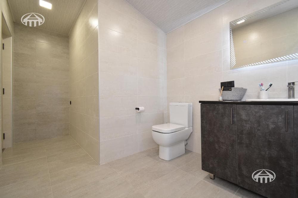 Особняк · 4 комн. · 272 м² · Птгни