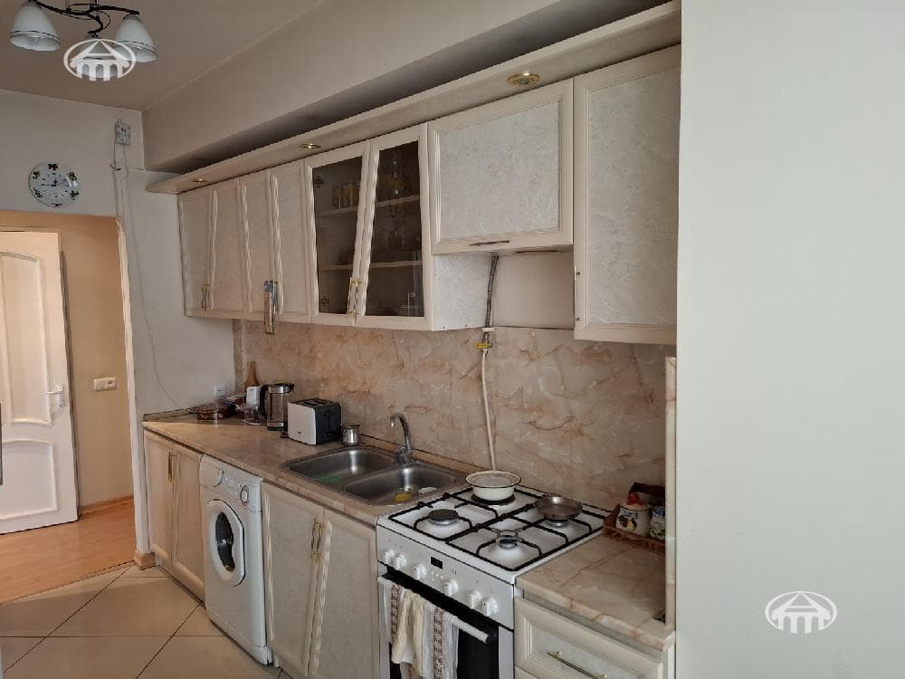 Квартира · 3 комн. · 92 м² · Арабкир