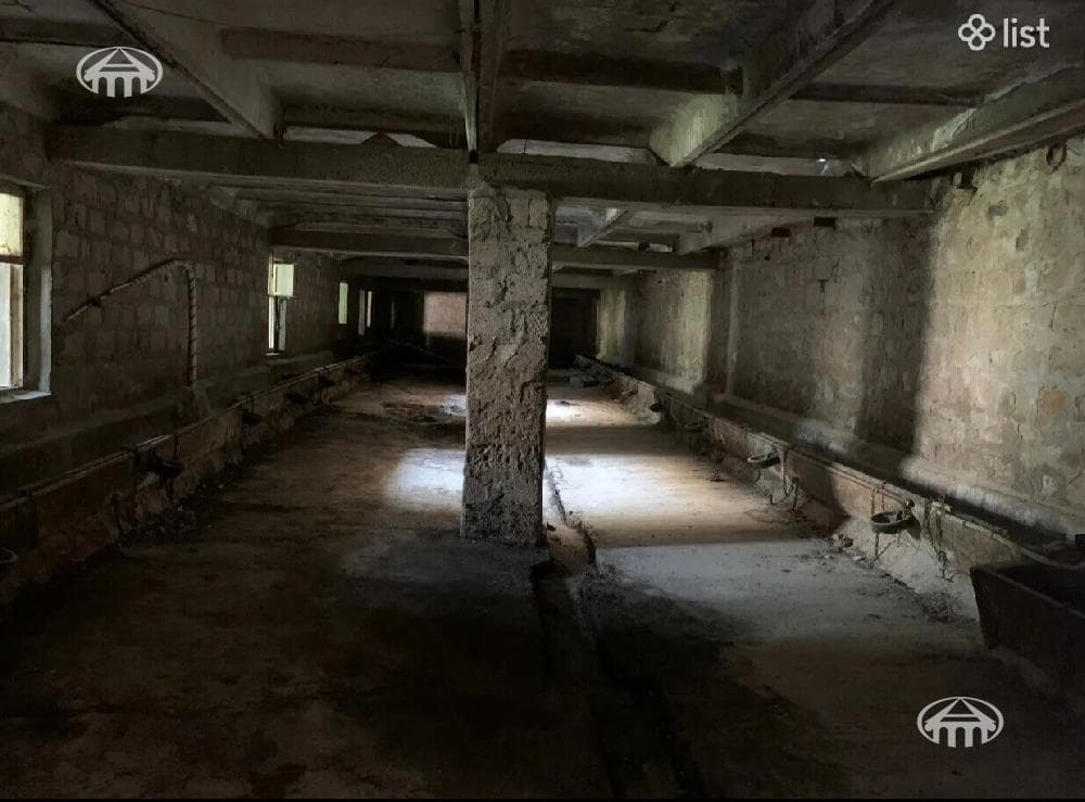 Առանձնատուն · 4 սեն. · 228 մ² · Եղվարդ