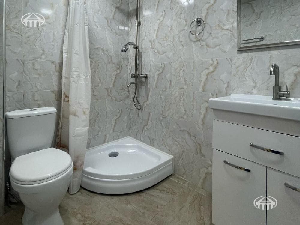 Առանձնատուն · 3 սեն. · 47 մ² · Կենտրոն
