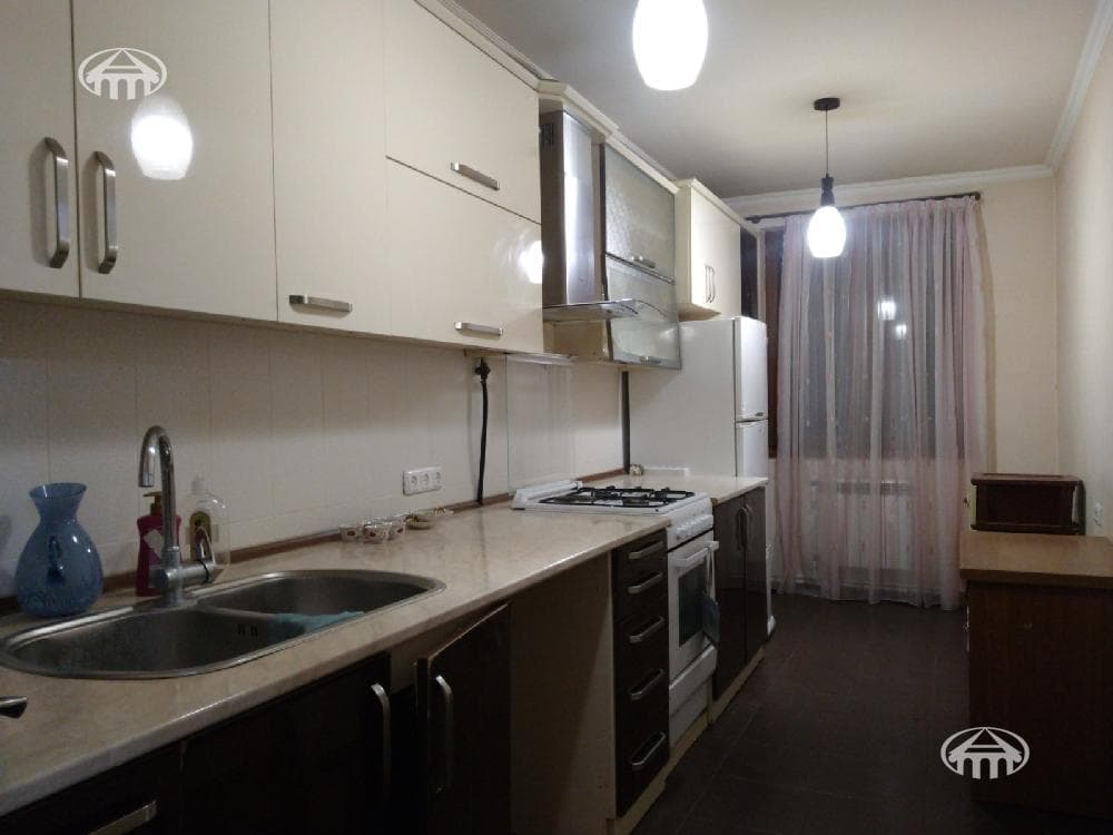 Квартира · 2 комн. · 76 м² · Арабкир