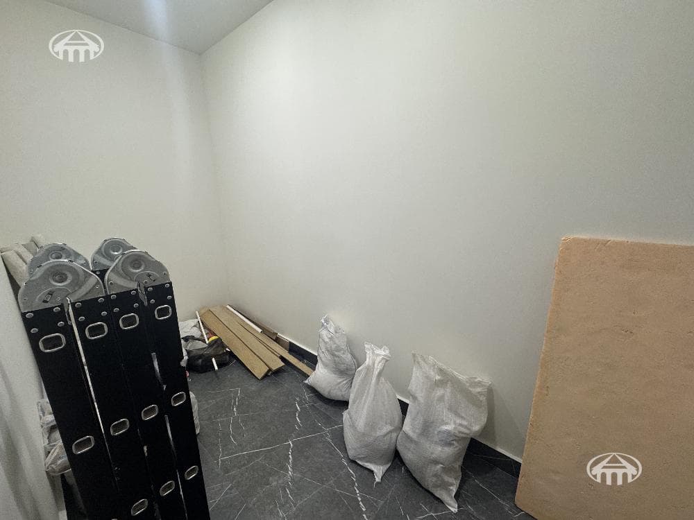 Townhouse · 4 rooms · 292 m² · Arabkir