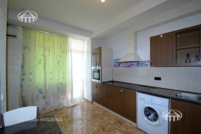 Квартира · 3 комн. · 109 м² · Кентрон