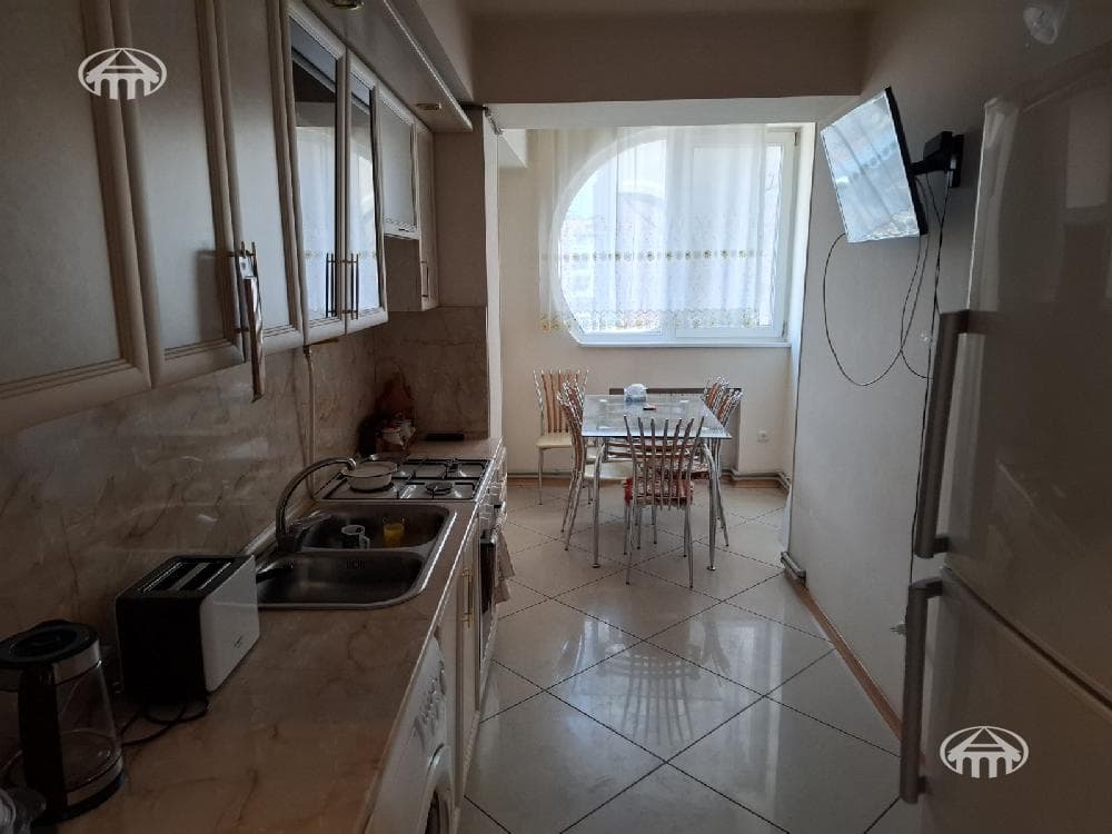 Квартира · 3 комн. · 92 м² · Арабкир