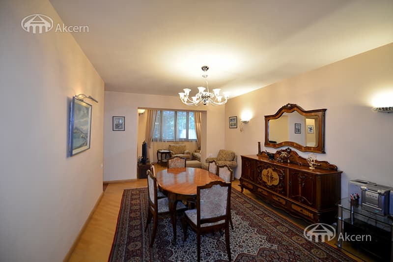 Квартира · 2 комн. · 72 м² · Арабкир