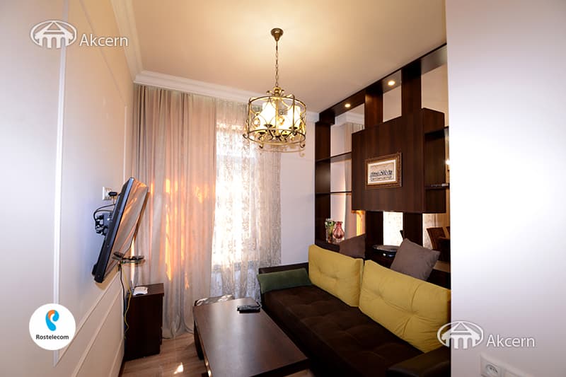 Дом · 4 комн. · 340 м² · Кентрон