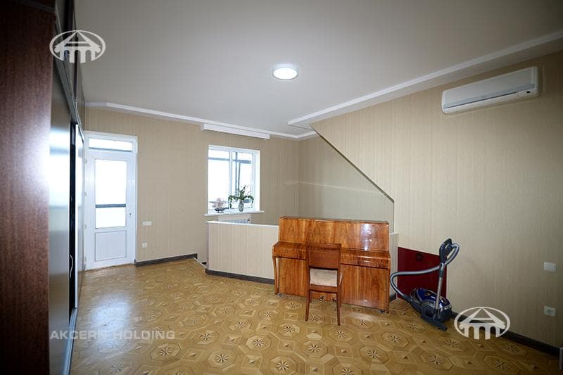 Особняк · 6 комн. · 393 м² · с. Мугни