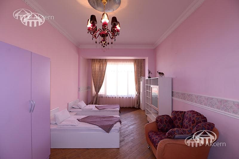 Отель · 5 комн. · 540 м² · Кентрон