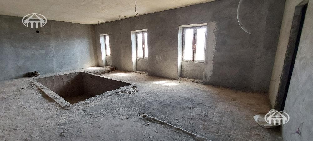Առանձնատուն · 5 սեն. · 788 մ² · Ձորաղբյուր