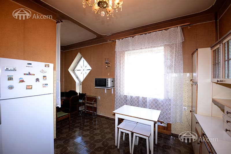 Дом · 7 комн. · 557 м² · Кентрон