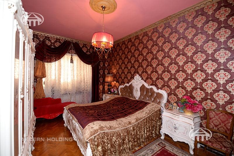 Բնակարան · 4 սեն. · 154 մ² · Կենտրոն