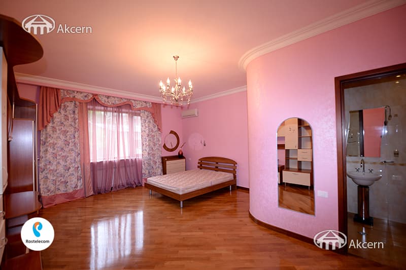 Առանձնատուն · 6 սեն. · 863 մ² · Նորք-Մարաշ